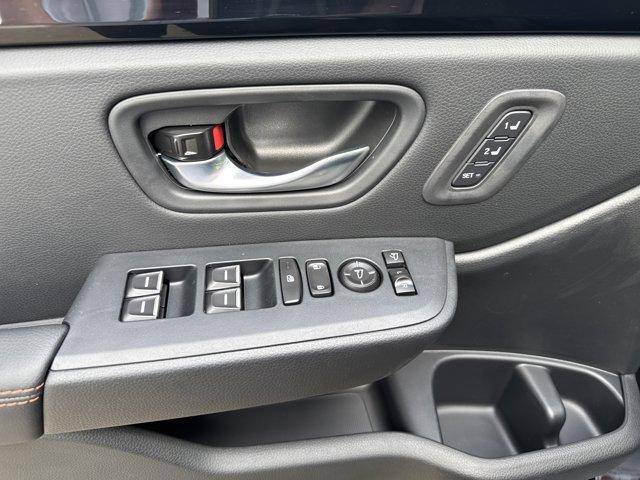 new 2025 Honda Pilot car, priced at $50,850