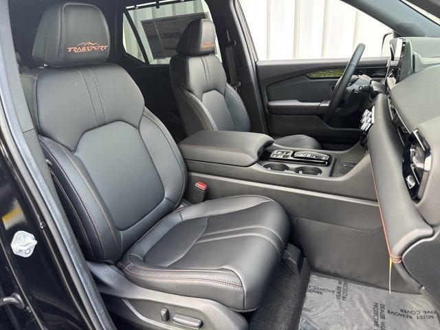 new 2025 Honda Pilot car, priced at $50,850