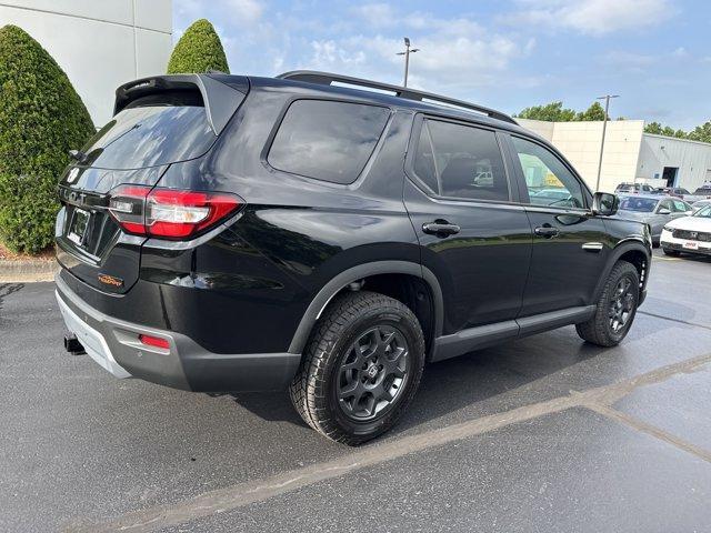 new 2025 Honda Pilot car, priced at $50,850