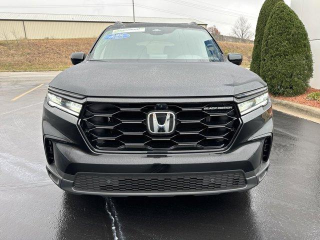 new 2025 Honda Pilot car, priced at $55,975