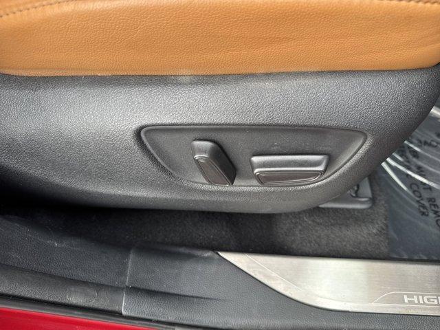 used 2021 Toyota Highlander car, priced at $38,980