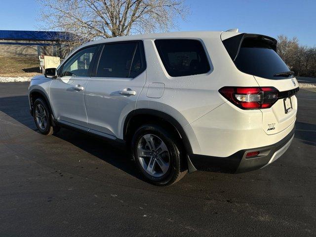 new 2025 Honda Pilot car, priced at $47,450