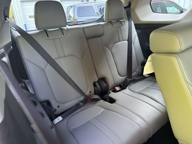 new 2025 Honda Pilot car, priced at $47,050