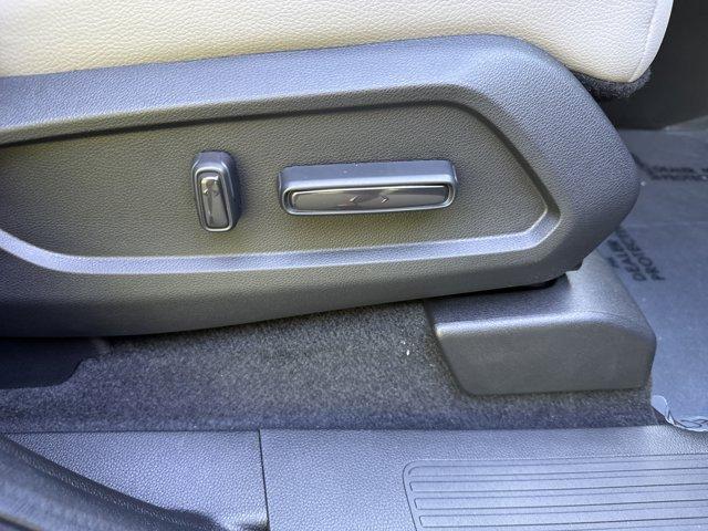 new 2025 Honda Pilot car, priced at $47,050
