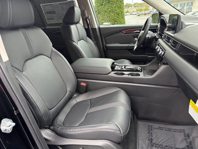 new 2025 Honda Pilot car, priced at $47,095