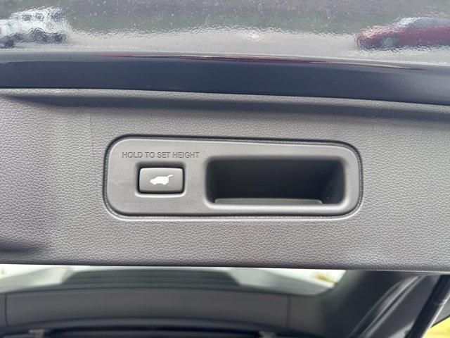 new 2025 Honda Pilot car, priced at $47,095