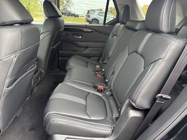new 2025 Honda Pilot car, priced at $47,095