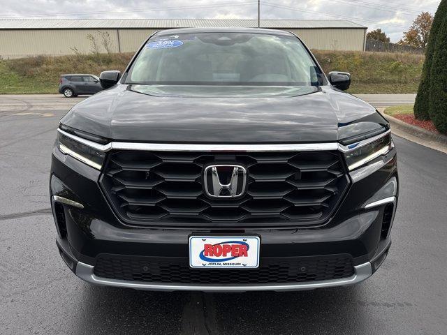 new 2025 Honda Pilot car, priced at $47,095