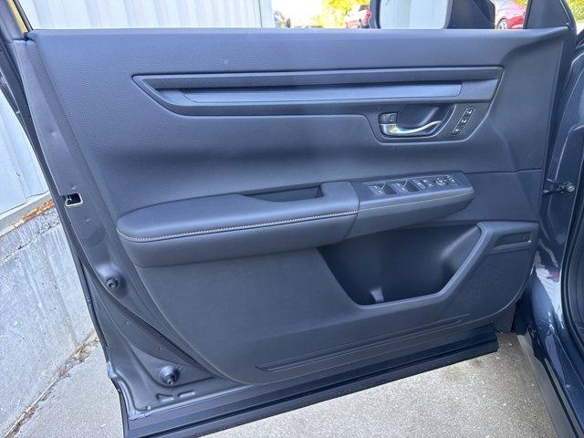 new 2026 Honda CR-V Hybrid car, priced at $41,675