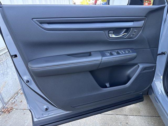 new 2026 Honda CR-V Hybrid car, priced at $40,630