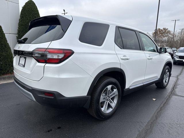 new 2025 Honda Pilot car, priced at $47,550