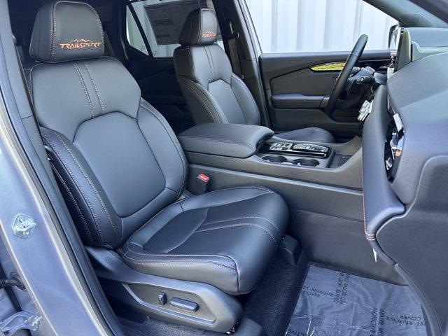 new 2025 Honda Pilot car, priced at $50,895