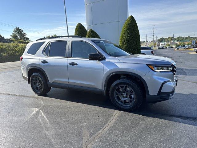 new 2025 Honda Pilot car, priced at $50,895