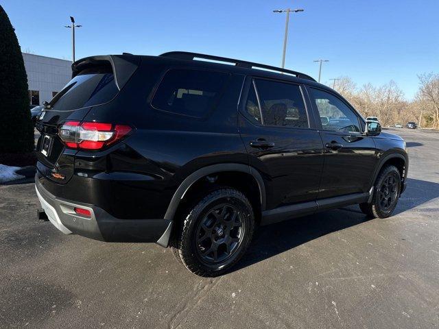 new 2025 Honda Pilot car, priced at $50,850