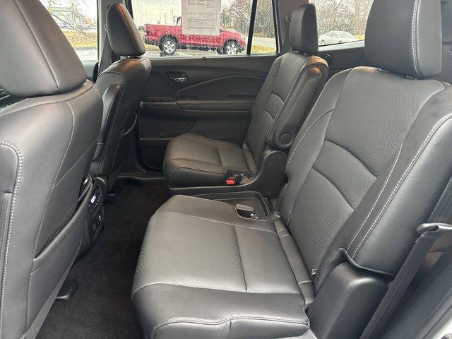 used 2022 Honda Pilot car, priced at $31,980