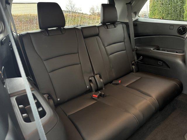 used 2022 Honda Pilot car, priced at $31,980