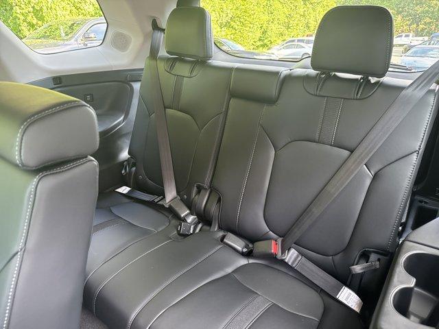 new 2025 Honda Pilot car, priced at $51,505