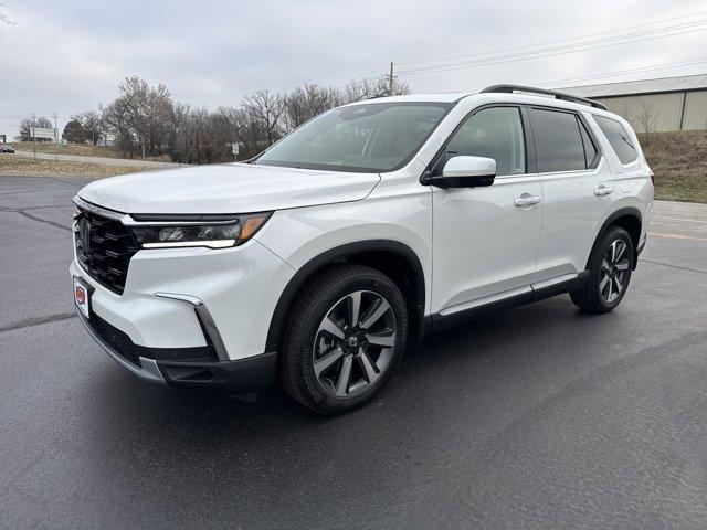new 2025 Honda Pilot car, priced at $55,030