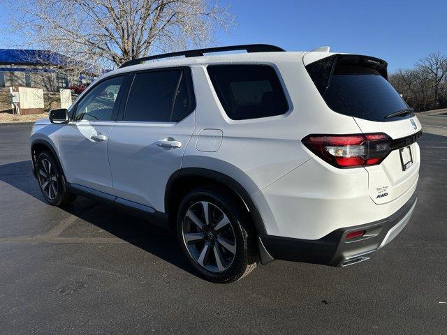 new 2025 Honda Pilot car, priced at $51,450