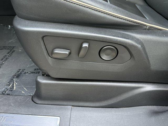 used 2023 GMC Yukon car, priced at $51,882