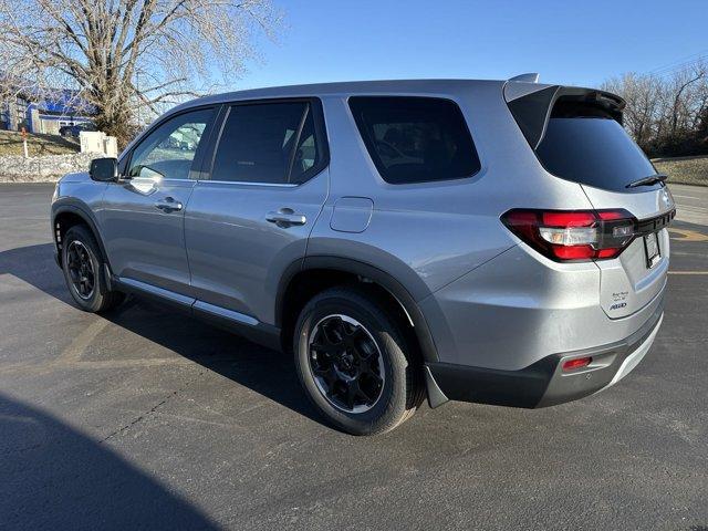 new 2025 Honda Pilot car, priced at $46,105