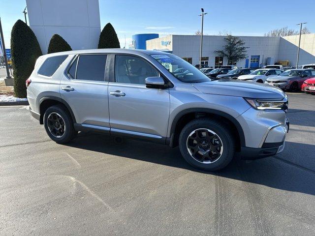 new 2025 Honda Pilot car, priced at $46,105