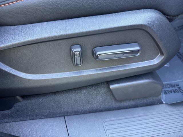 new 2025 Honda Pilot car, priced at $51,305