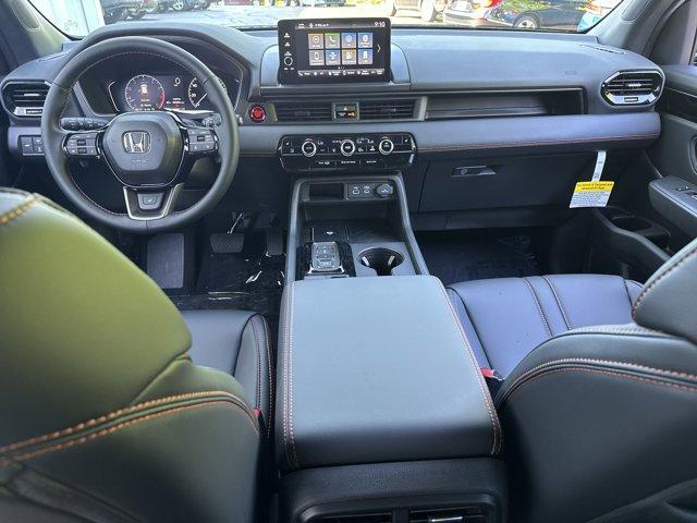 new 2025 Honda Pilot car, priced at $51,305