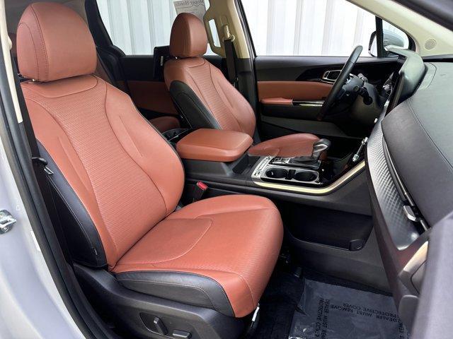used 2023 Kia Carnival car, priced at $39,480