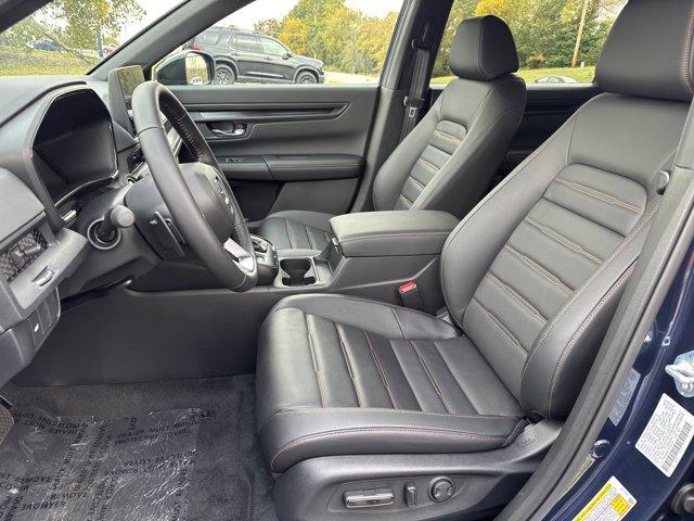 new 2026 Honda CR-V Hybrid car, priced at $41,675