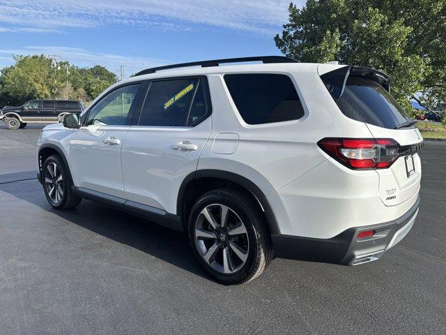 used 2025 Honda Pilot car, priced at $50,980