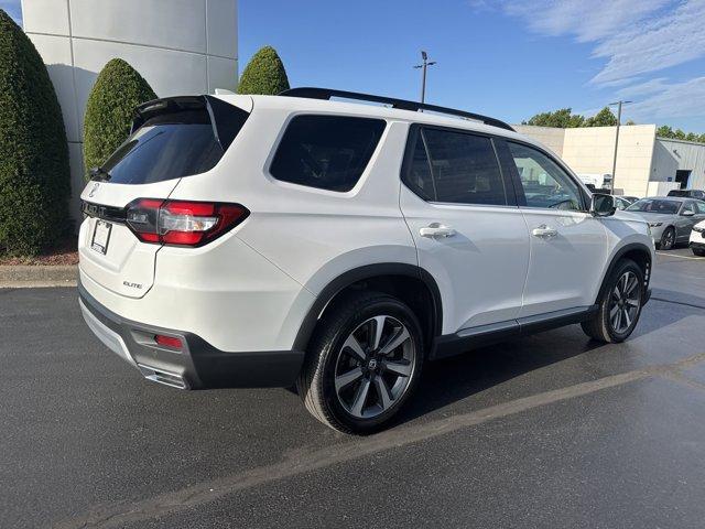 used 2025 Honda Pilot car, priced at $50,980