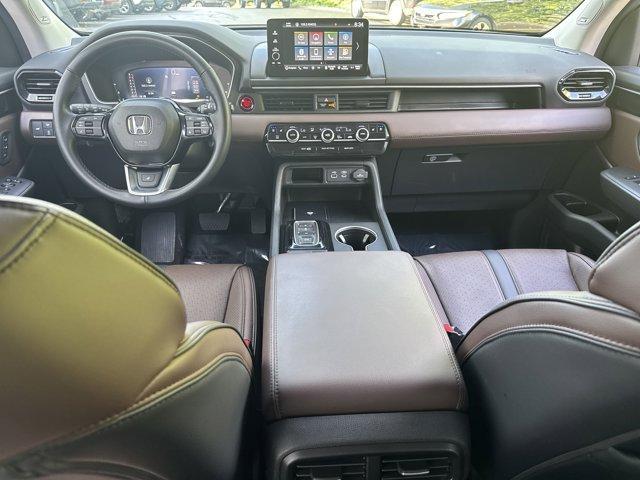 used 2025 Honda Pilot car, priced at $50,980