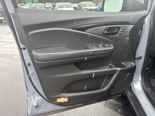 used 2025 Honda Passport car, priced at $45,980