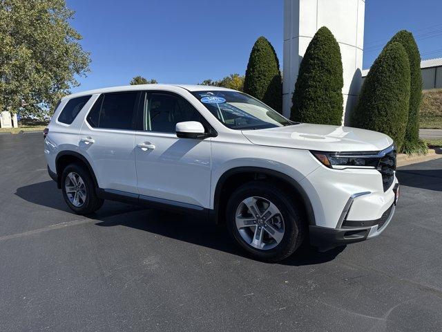 new 2025 Honda Pilot car, priced at $47,550
