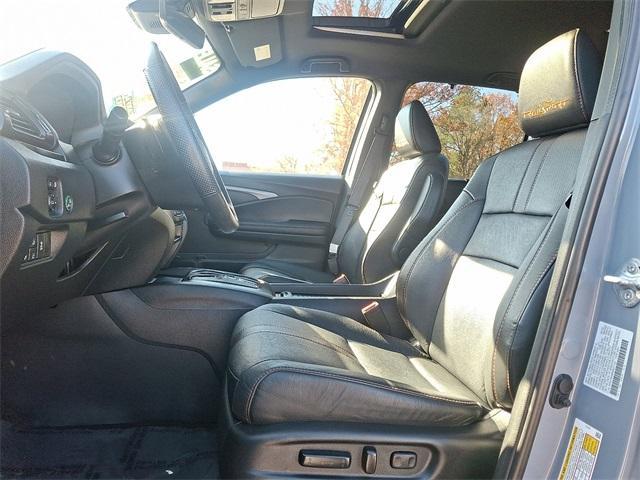 used 2022 Honda Passport car, priced at $32,998