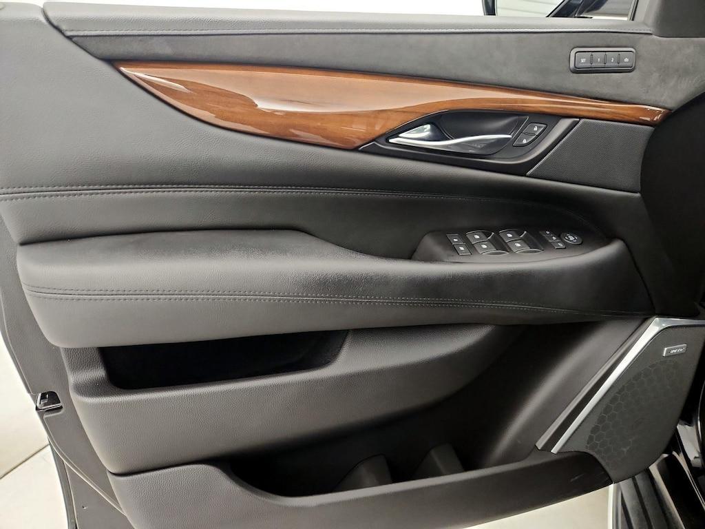 used 2020 Cadillac Escalade car, priced at $49,998