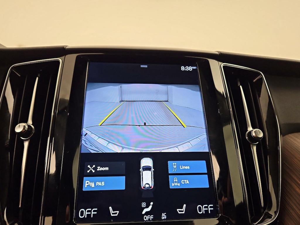 used 2021 Volvo XC60 car, priced at $29,998