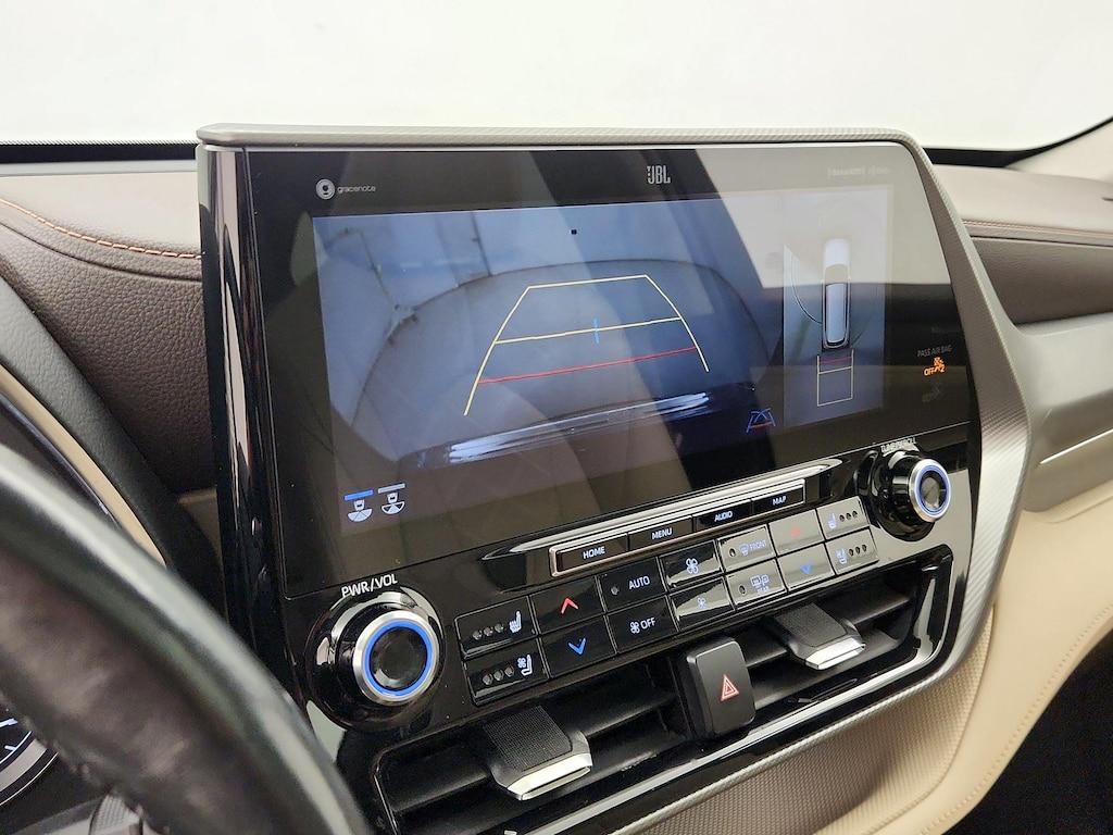 used 2021 Toyota Highlander car, priced at $37,998