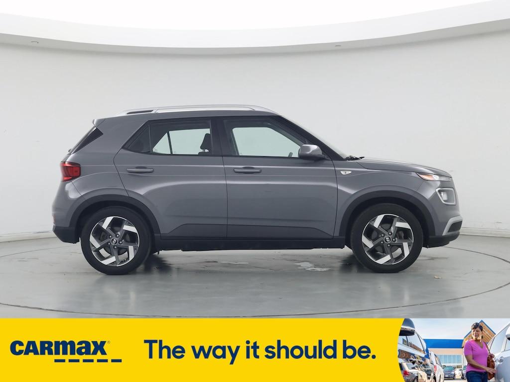 used 2022 Hyundai Venue car, priced at $19,998