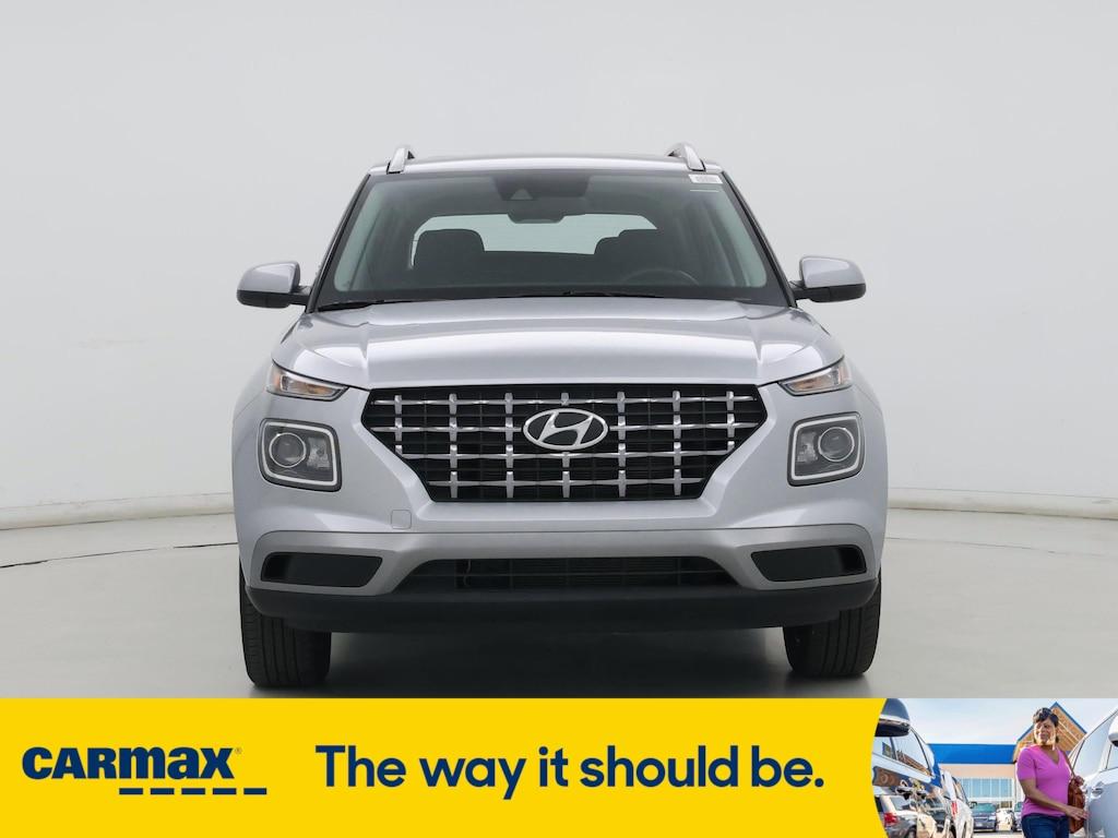 used 2022 Hyundai Venue car, priced at $19,998