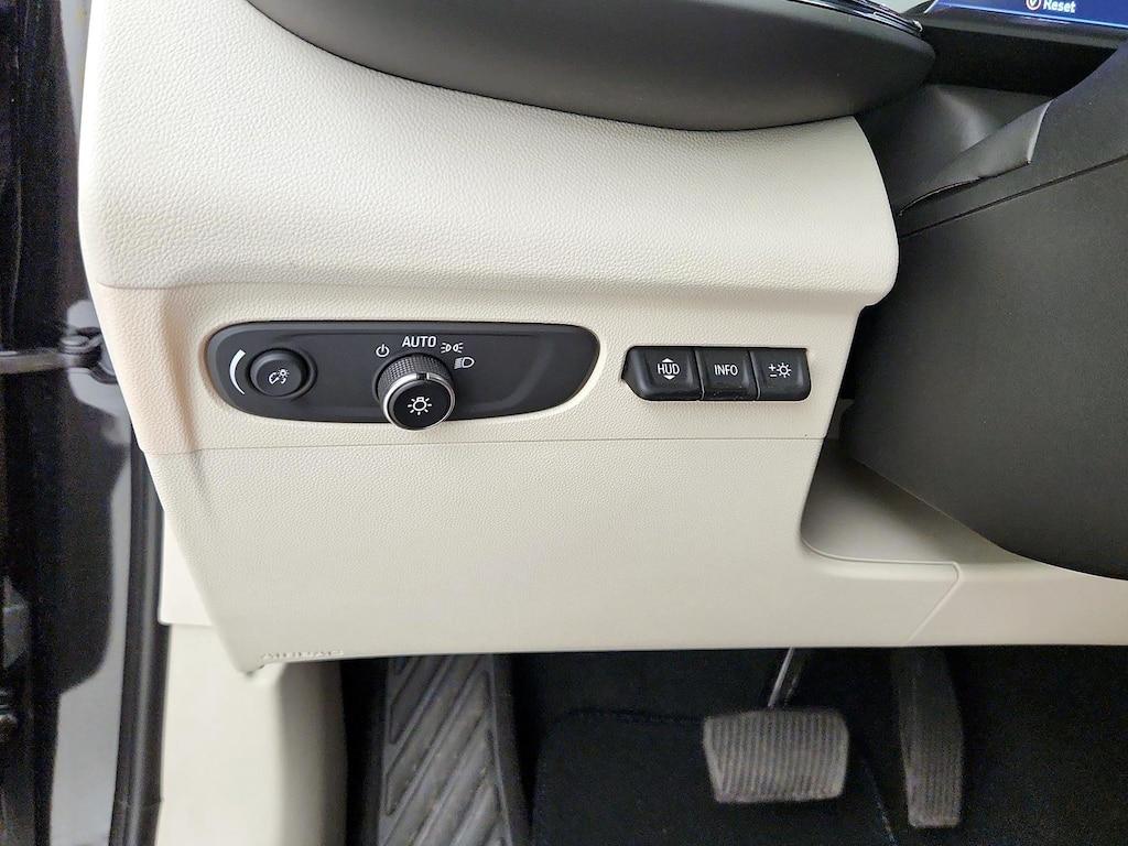 used 2022 Buick Envision car, priced at $29,998