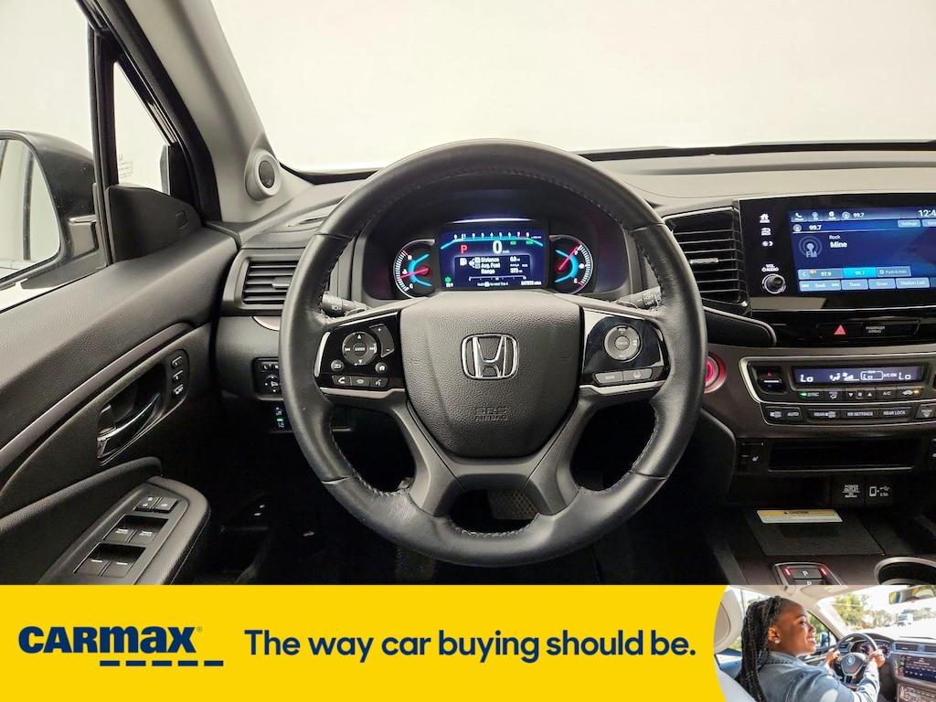 used 2022 Honda Pilot car, priced at $34,998