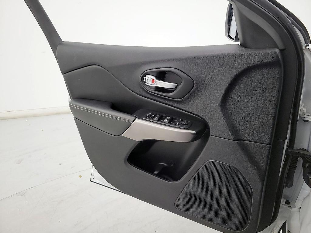 used 2021 Jeep Cherokee car, priced at $21,998