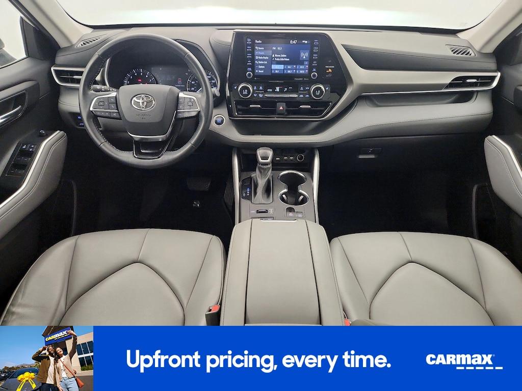 used 2021 Toyota Highlander car, priced at $37,998