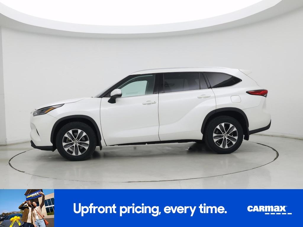 used 2021 Toyota Highlander car, priced at $37,998