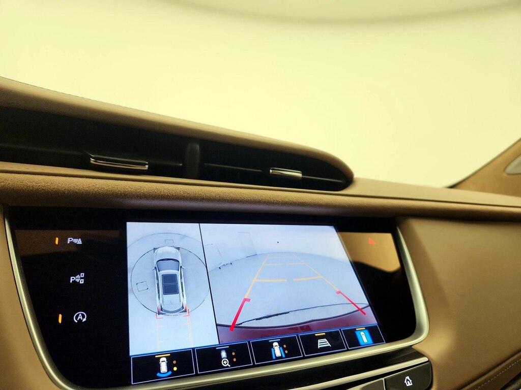 used 2022 Cadillac XT5 car, priced at $38,998