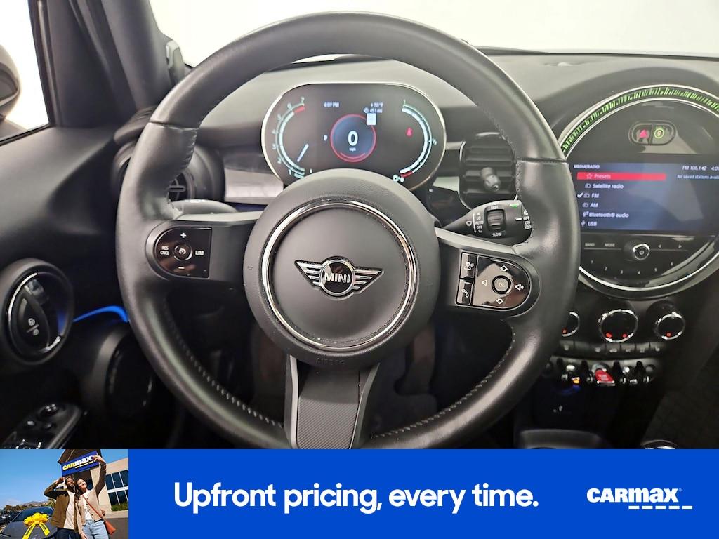 used 2022 MINI Hardtop car, priced at $19,998