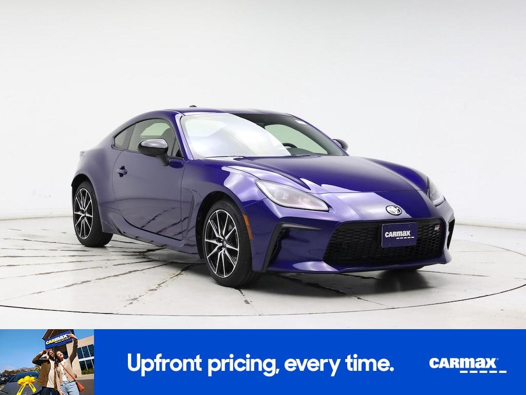 used 2025 Toyota GR86 car, priced at $31,998