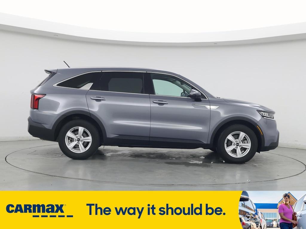 used 2023 Kia Sorento car, priced at $24,998
